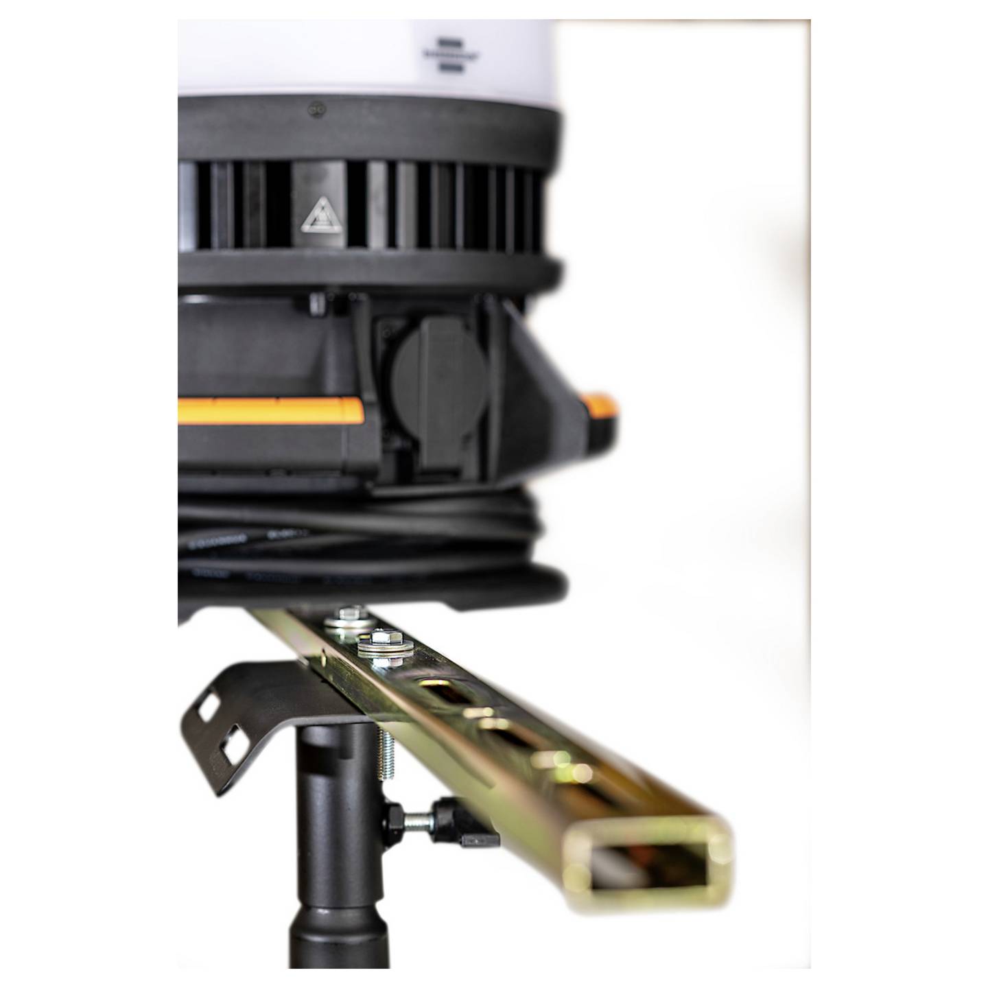 Brennenstuhl LED-Baustrahler ORUM 12050 M 360° mit Steckdose 12600 lm IP54 - 4007123675326