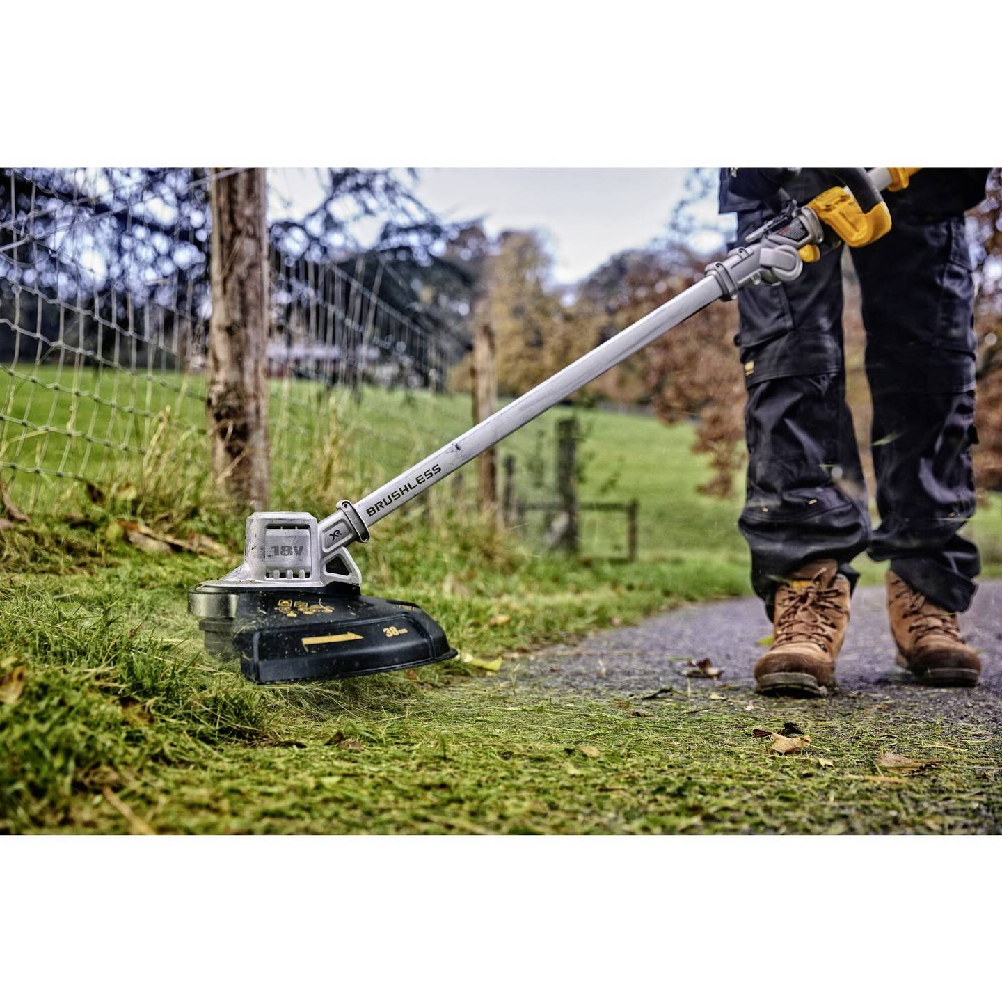 DeWalt Akku-Rasentrimmer DCMST561 schnurlos Fadenrasenmäher 18V 35cm leicht - 5035048729298