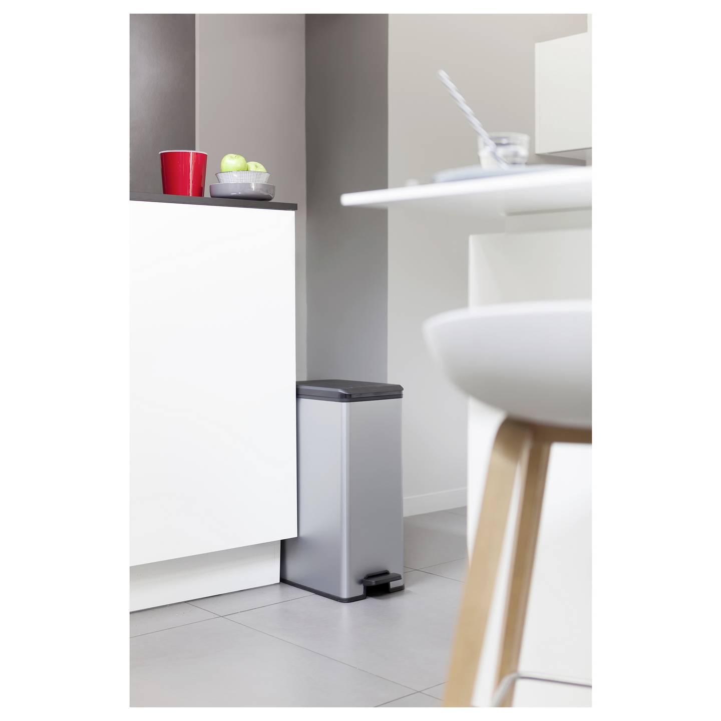 Curver Mülleimer Abfallbehälter 40l Silber Schwarz Pedaleinsatz 250x610x420mm - 3253922340007