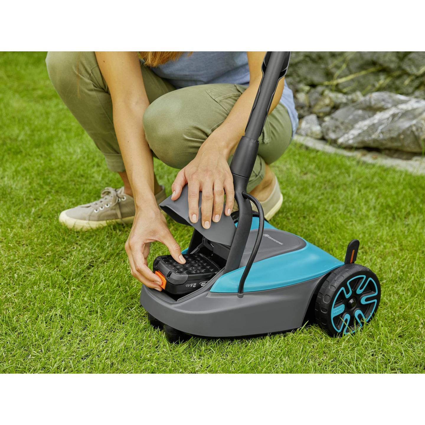 Gardena Akku-Rasenmäher HandyMower 22/18 V Power For All Mäher schwenkbar 50m² - 4078500054164