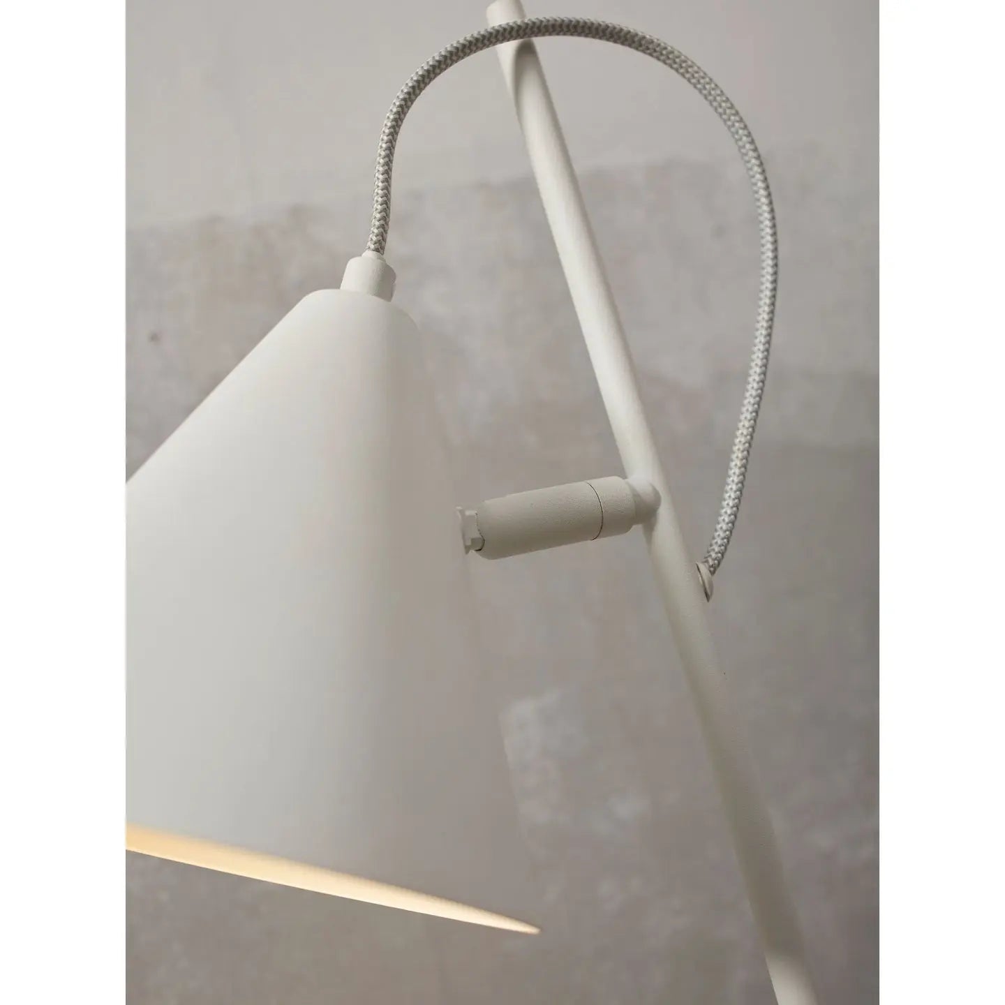 B-Ware It's About Romi Tischleuchte Tischlampe Lisbon Eisen Weiß Netzkabel Stecker E14 - 8716248095013