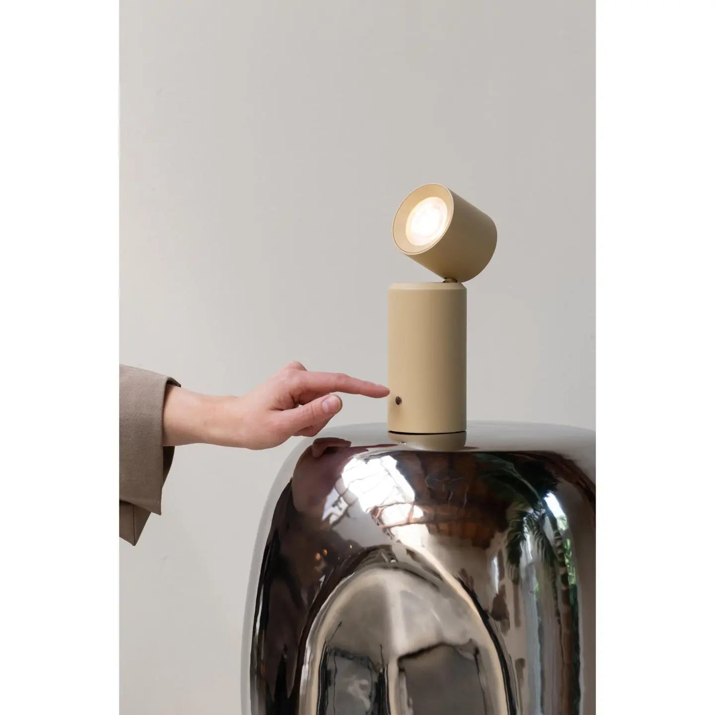 B-Ware It's About Ro Mi Tischlampe Akkuleuchte Led Milan Beige Akku Aluminium Metall - 8716248097758