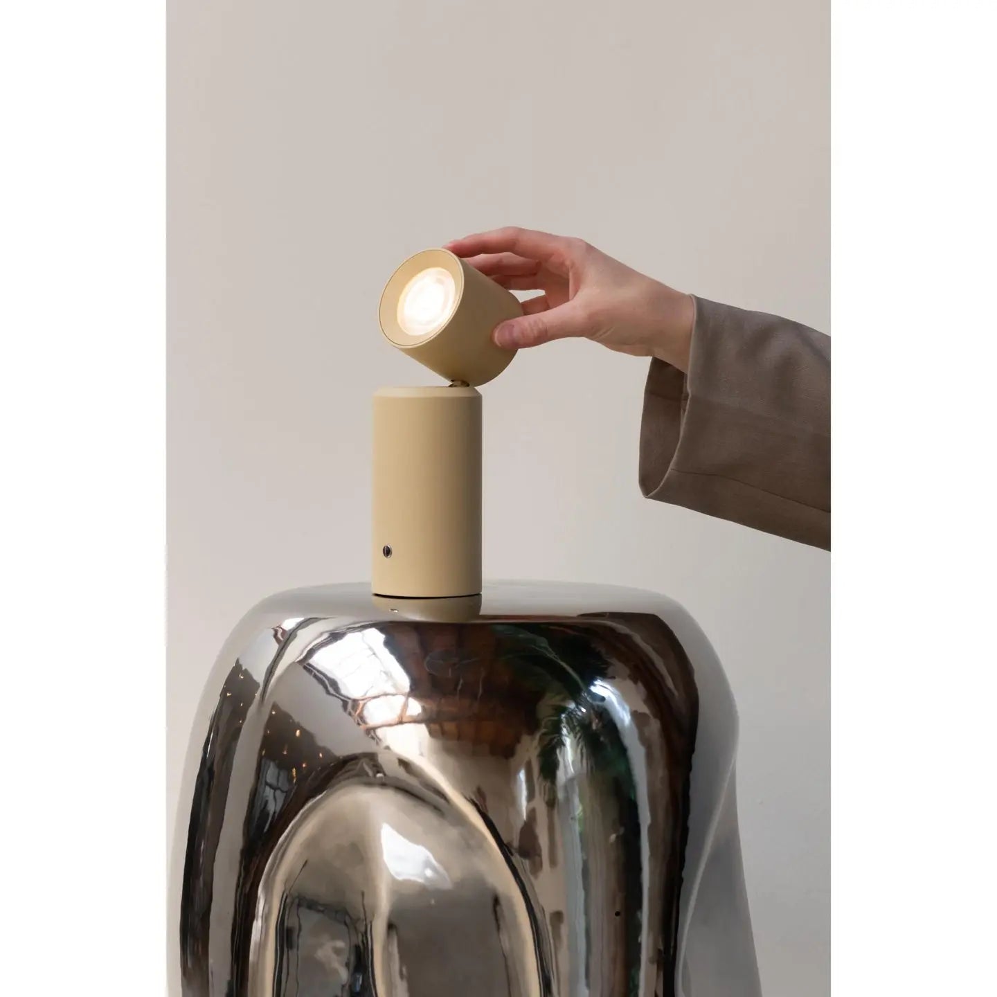 B-Ware It's About Ro Mi Tischlampe Akkuleuchte Led Milan Beige Akku Aluminium Metall - 8716248097758