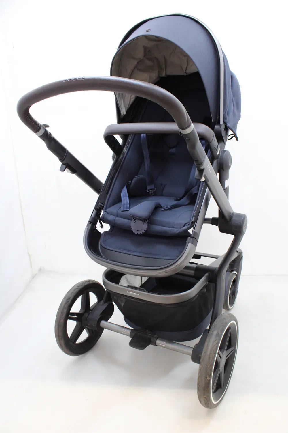B-Ware Joolz Kinderwagen Buggy Day⁵ Navy Kombikinderwagen Babywagen Siehe Text/Foto - 8717447298472