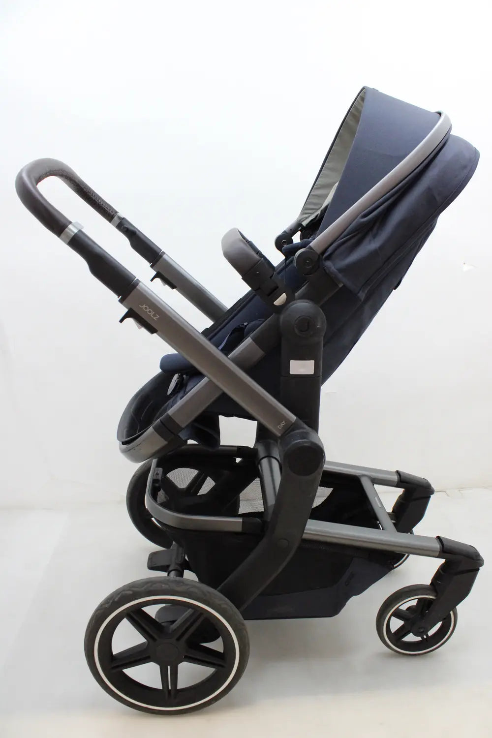 B-Ware Joolz Kinderwagen Buggy Day⁵ Navy Kombikinderwagen Babywagen Siehe Text/Foto - 8717447298472