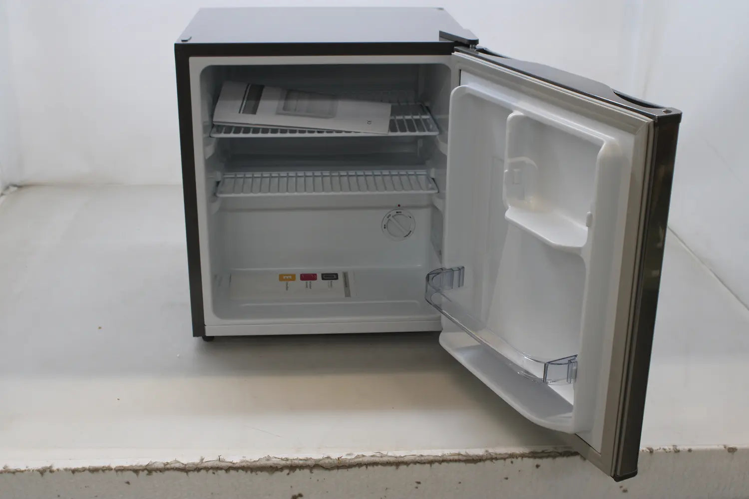 B-Ware Bomann Ix Look Kb 7346 Kühlschrank 42 L Inox 220 240 V Silber Siehe Text/Foto - 4004470734690