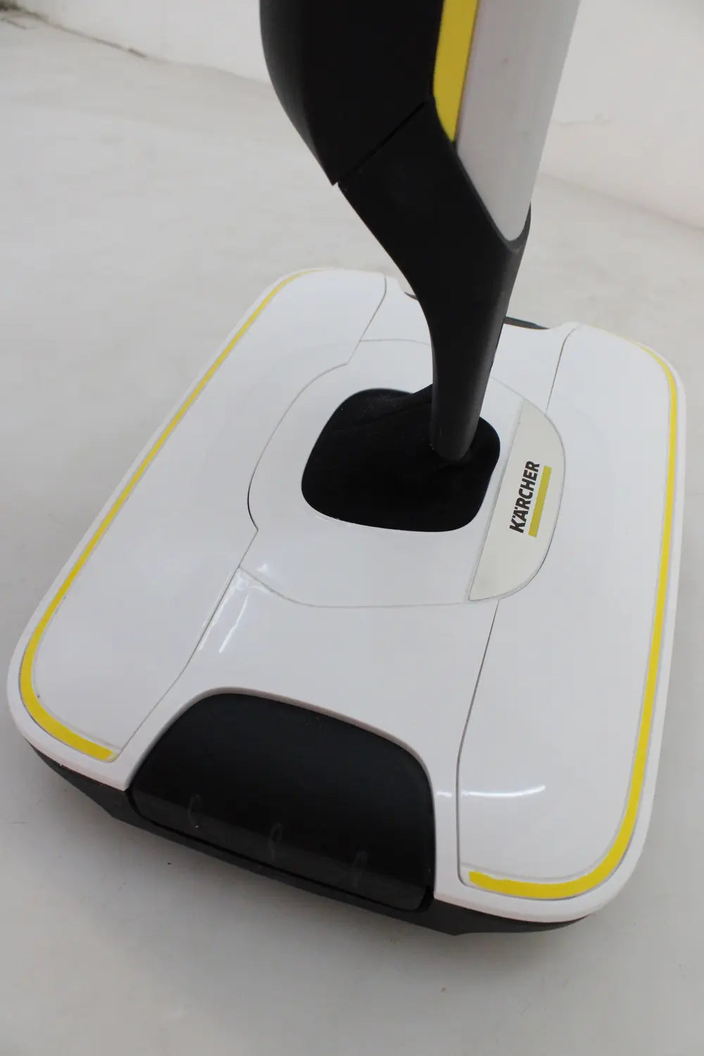 D-Ware Kärcher Hartbodenreiniger Bodenwischer Fc 7 Cordless Silber Akku Defektware - 4054278975184