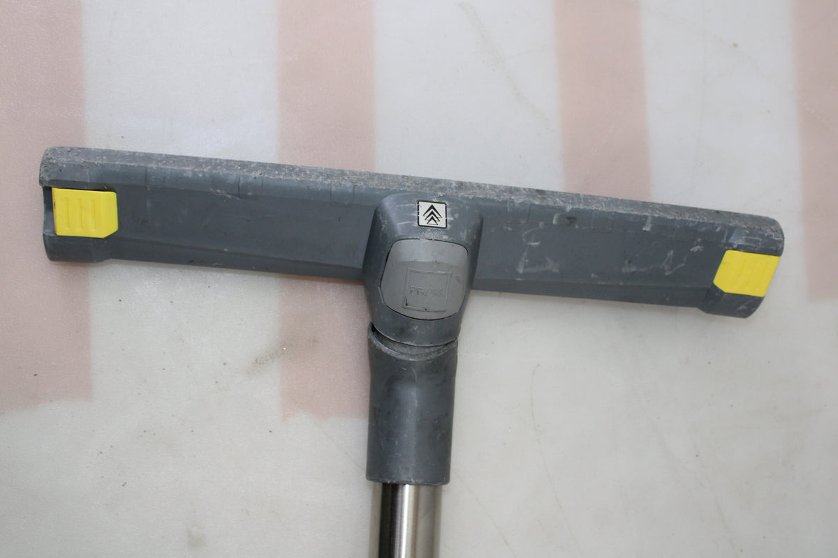 Kärcher Nass-Trockensauger Industriestaubsauger Feinstaub NT SIEHE TEXT/FOTO - 4054278061375
