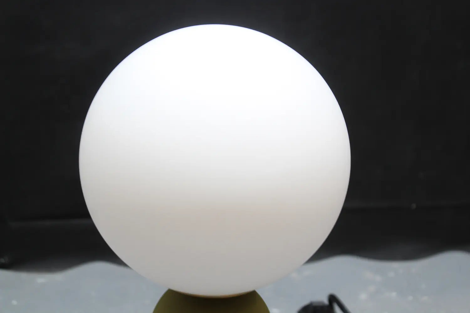 B-Ware Kare Tischlampe Tischleuchte Bollie Betonfuß Grün Opalglas 31 Cm Siehe Text/Foto - 4025621561019