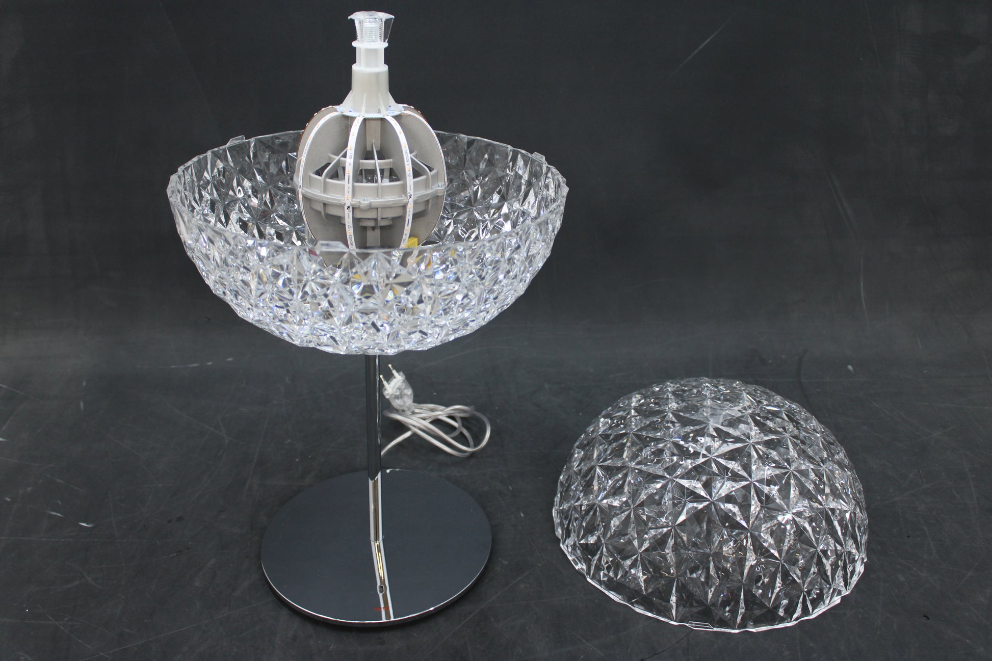 Kartell Planet LED Tischleuchte Dimmer Tischlampe Lampe Leuchte SIEHE TEXT/FOTO - 8058967228885