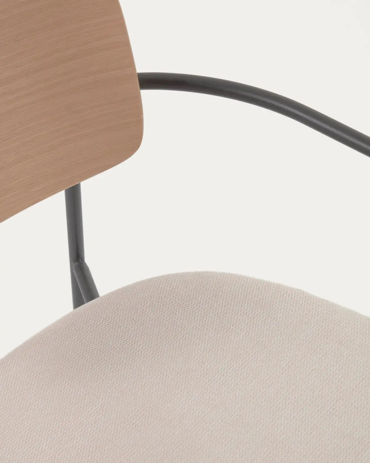 B-Ware Kave Home Stuhl Sessel Maureen Holz Beige Metall Eichenfurnier Naturausführung - 8433840689197