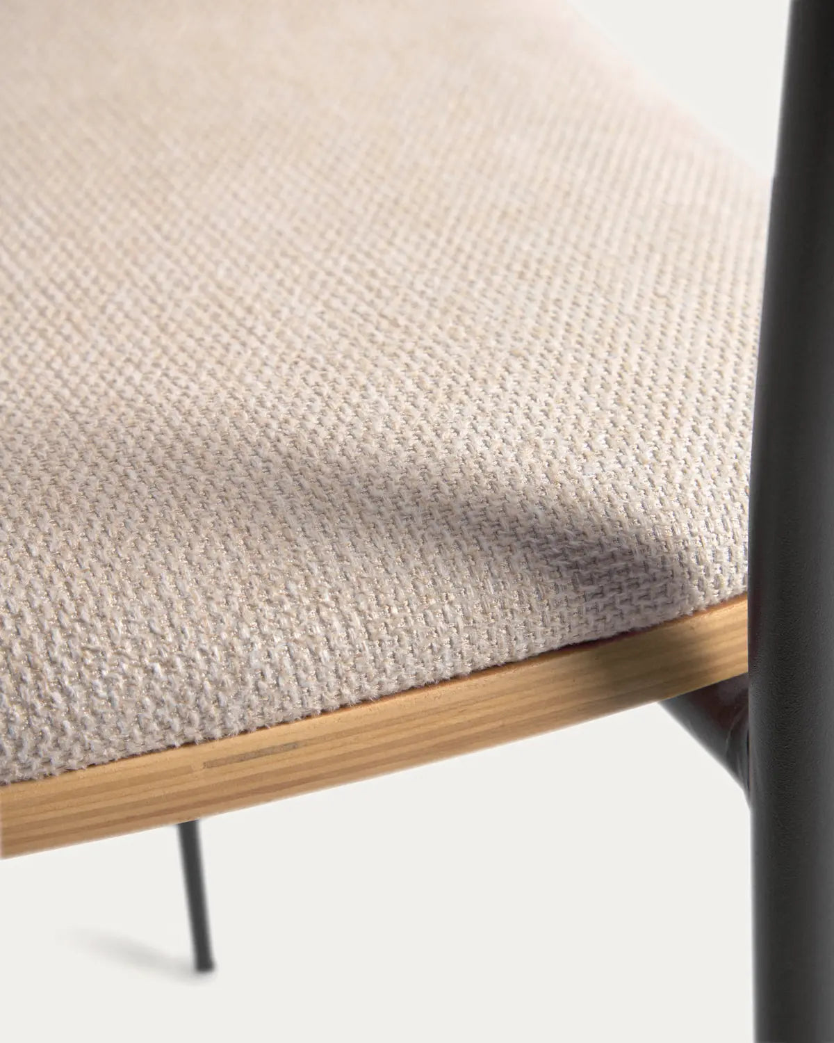 B-Ware Kave Home Stuhl Sessel Maureen Holz Beige Metall Eichenfurnier Naturausführung - 8433840689197