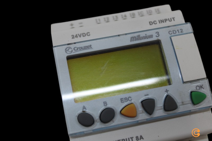 Crouzet Millenium 3 Cd12 24 V/Dc Sps Steuerungsmodul Modul H90mm Siehe Text/Foto C-Ware - 3593150025629