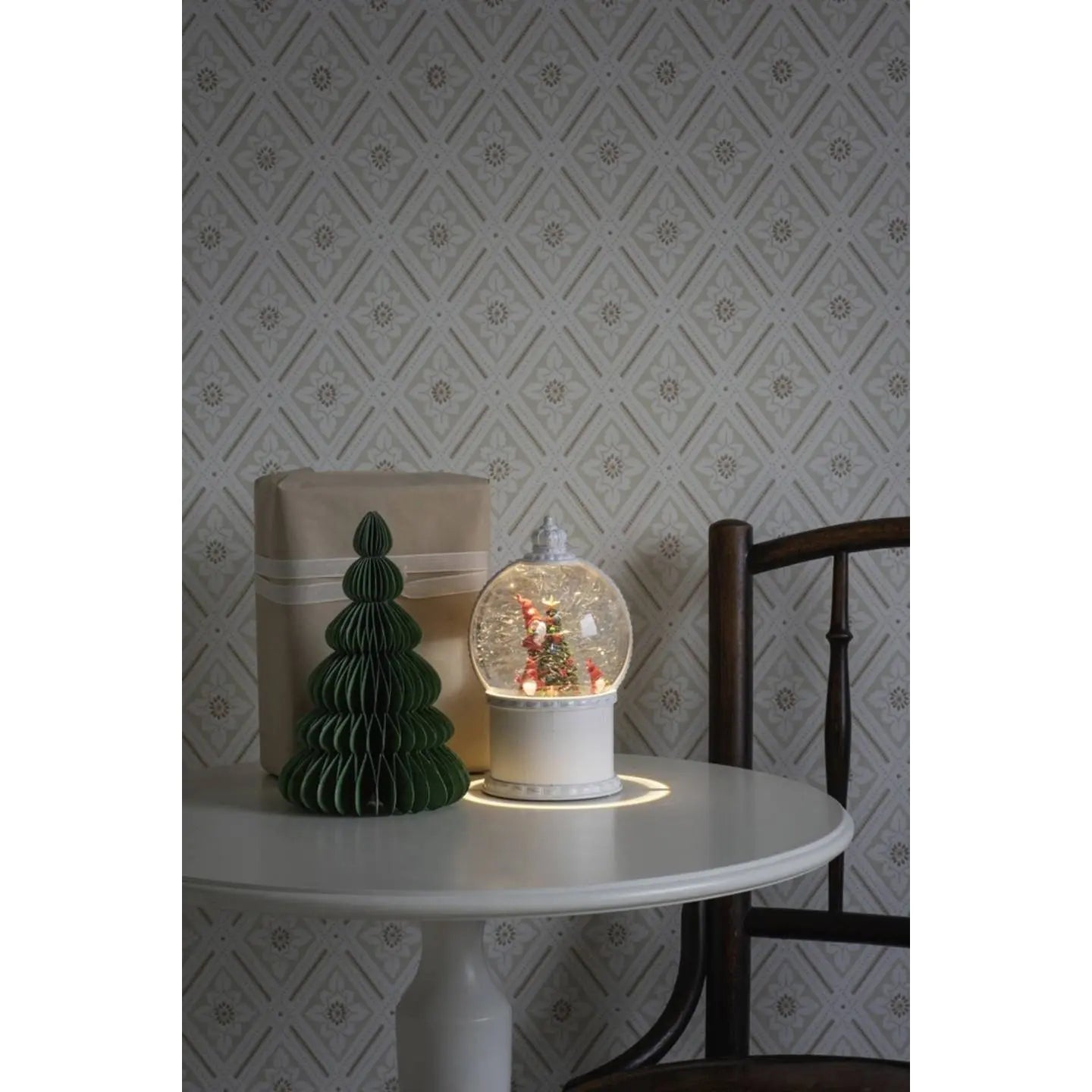 B-Ware Konstsmide Laterne Schneekugel Led Kugellaterne Weihnachtsmann Weiß Timer Innen - 7318304300201