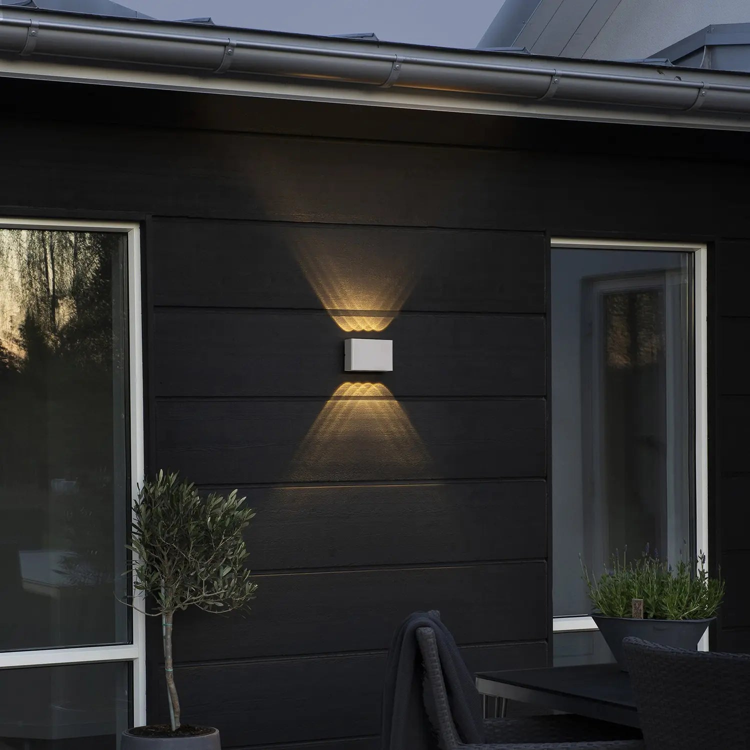 B-Ware Konstsmide Außenwandleuchte Wandlampe Led Chieri Weiß Glas Aluminium Außen - 7318307865257
