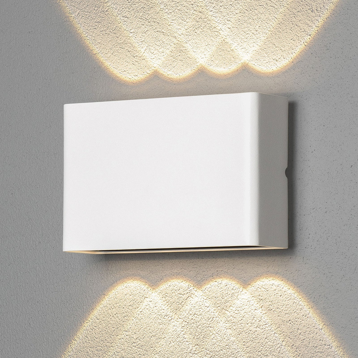 Konstsmide Außenwandleuchte Wandlampe LED Chieri weiß Glas Aluminium Außen - 7318307865257