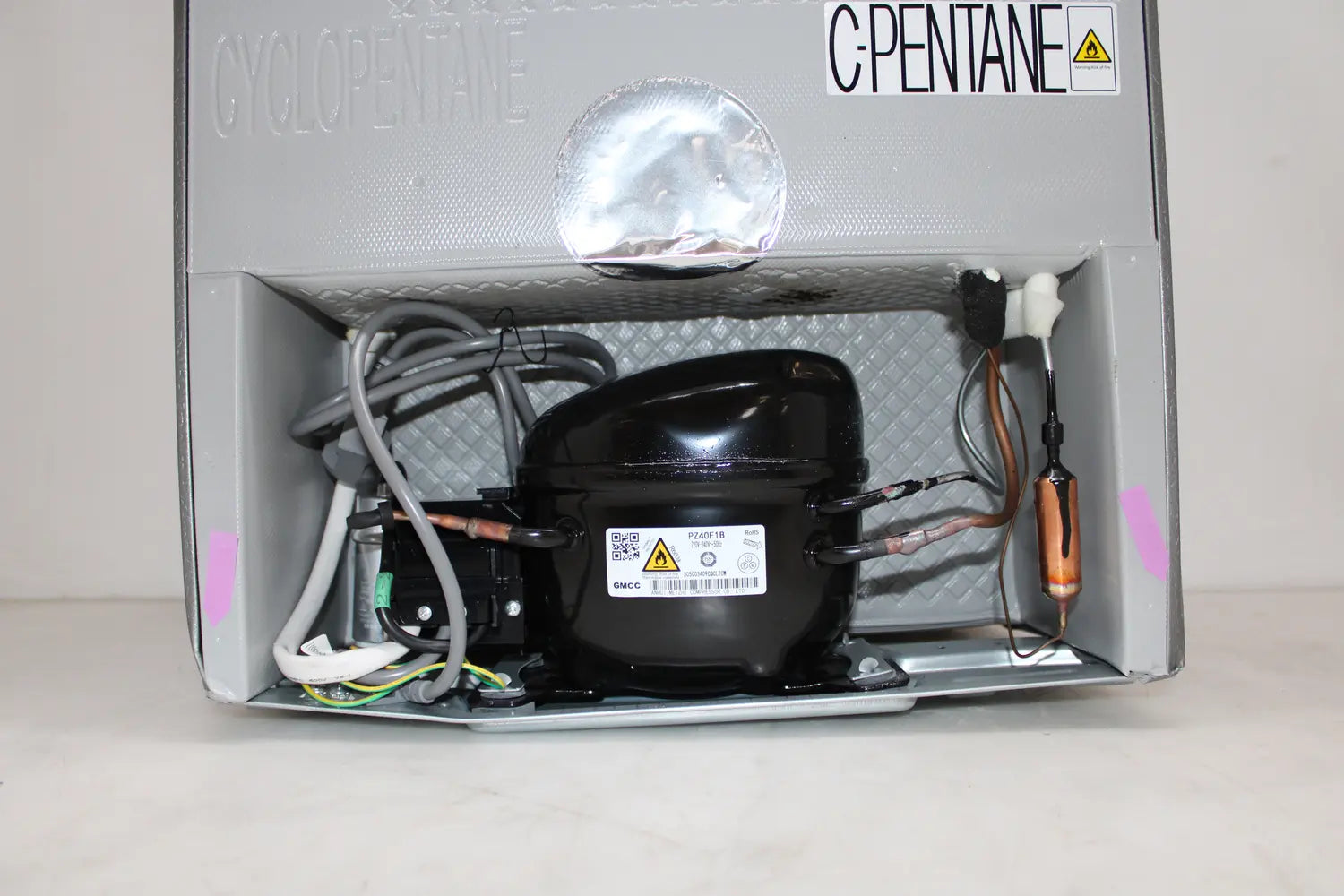 B-Ware Bomann Kühlschrank Standgerät Kompaktgerät Ks 7257 Graphit E 83 L Siehe Text/F214 - 4004470725711