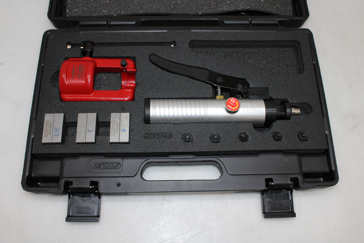 Ks Tools 122.1260 Universal Bördelgerät Satz 11 Tlg Flarefix Ii Defektware D-Ware - 4042146401842
