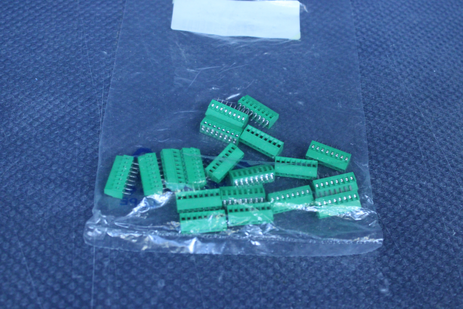 B-Ware Ptr Hartmann Schraubklemmblock Klemmenblock 8 Pol 0.75 Mm² Grün 19 Stück - 2050001584687