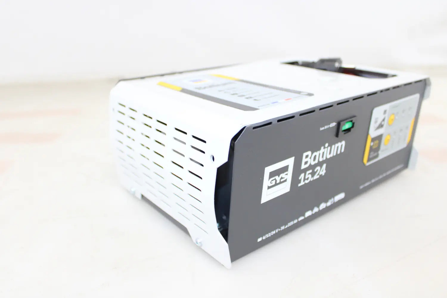 B-Ware Gys Automatikladegerä T Batium 6/12/24 V 22 A Siehe Text/Foto - 3154020024526