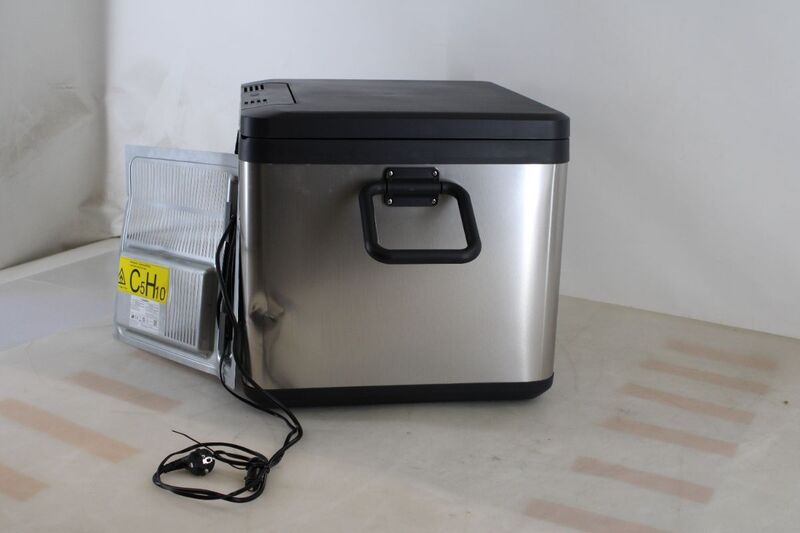 Dometic CK2 45 Hybrid Kühlbox 43L tragbar schwarz/silber für Camping und Zuhause - 6975399590460