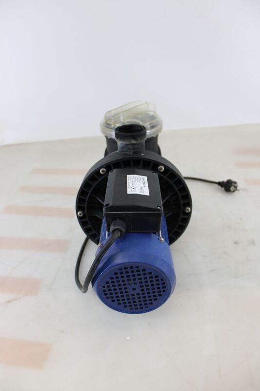 Renkforce Poolpumpe 23000l/h 16m Heizkörper Handtuchheizkörper 1200W IPX4 11kg - 4064161151366