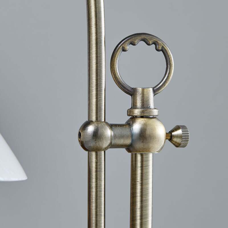 Lindby Tischlampe Otis LED Lampe höhenverstellbar altmessing Glas 60,5cm E14 - 4251096525113