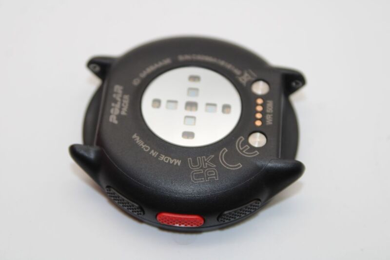 Polar GPS-Laufuhr Pacer Sportuhr Fitnessuhr schwarz S/L wasserdicht 5 ATM - 0725882060446