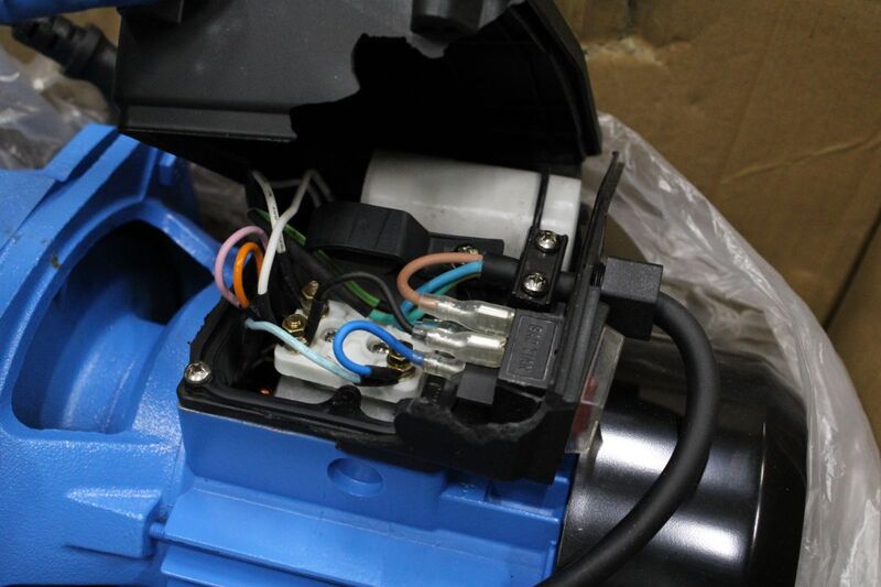 Güde Hauswasserwerk HWW 1300 G Wasserpumpe 4000 l/h 1300W selbstansaugend 24l - 4015671941954
