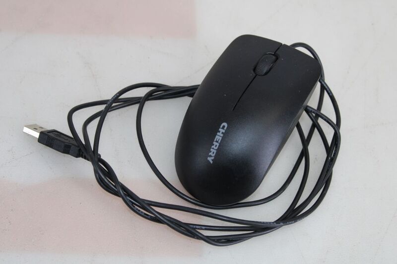 CHERRY KC 1000 Konvolut – 3 USB-Tastaturen QWERTZ + USB-Maus - 1