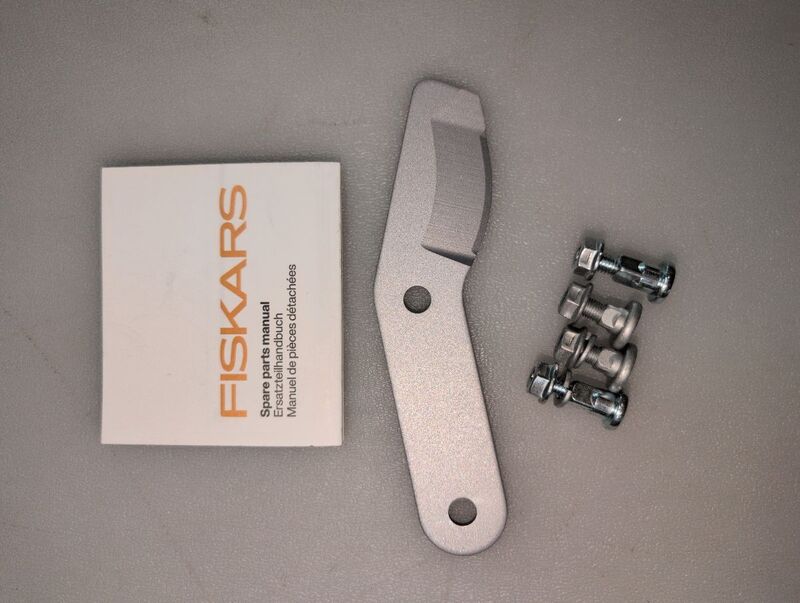 FISKARS Ersatzklinge Bypass klein Astschere Ersatzteil Klinge Ersatzmesser - 6424002008620