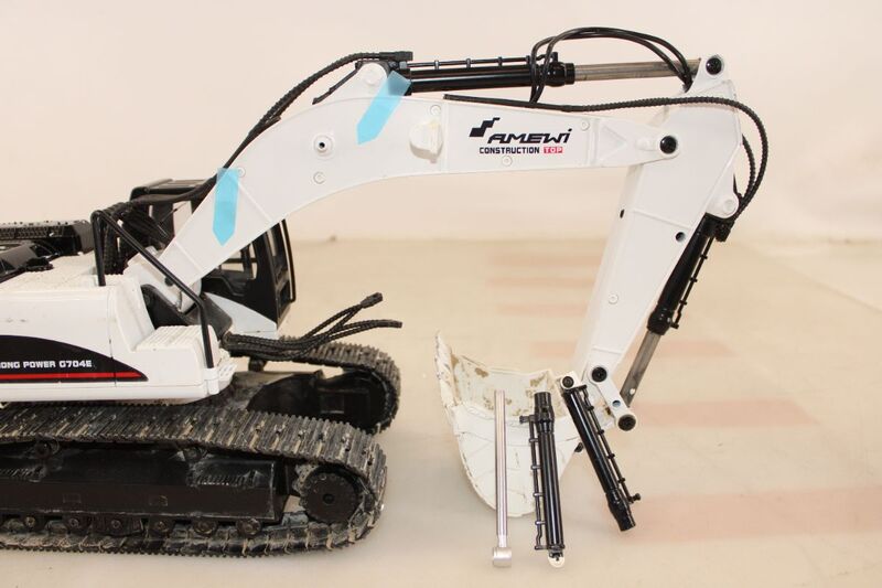 Amewi RC Funktionsmodell Bagger Vollmetall 1:14 Elektro Modellbau inkl. Akku - 4260631422473