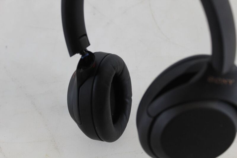 Sony WH-1000XM4 Over Ear Kopfhörer Bluetooth Noise Cancelling Faltbar Schwarz - 4548736112117