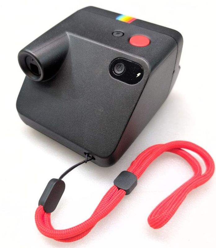 Polaroid Sofortbildkamera Everything Box Polaroid Go Gen2 Schwarz mit Blitz 440g - 9120096775550