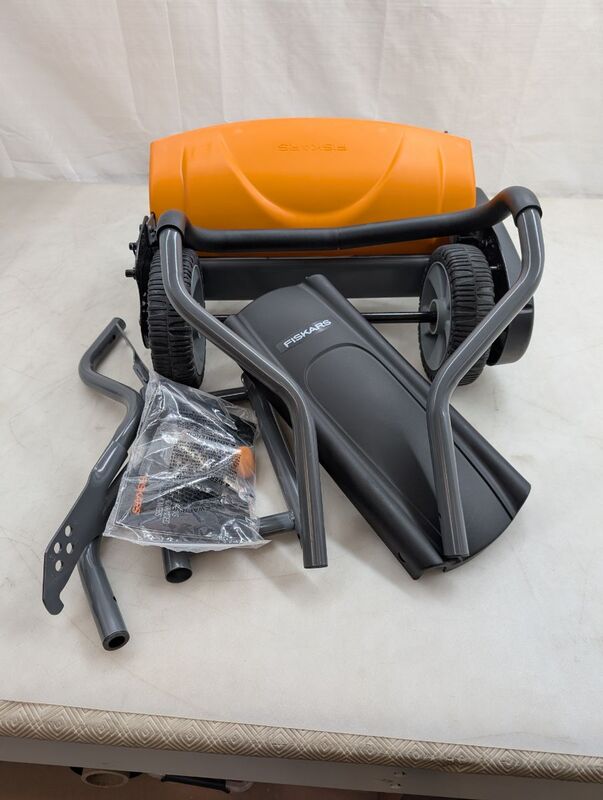 Fiskars Spindelmäher Rasenmäher Momentum umweltschonend ergonomisch 46cm grün - 6411501138804