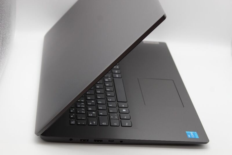 Lenovo V17-IRU Notebook Laptop 173 Zoll i3-1215U 8GB 512GB SSD Grau - 0197532029262