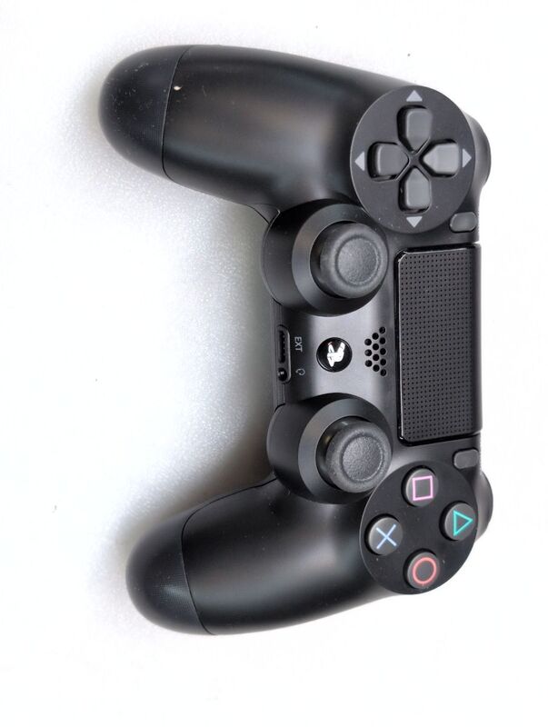 Sony Dualshock 4 Wireless Gamepad schwarz für PlayStation 4 mit Touchpad - 0711719870050