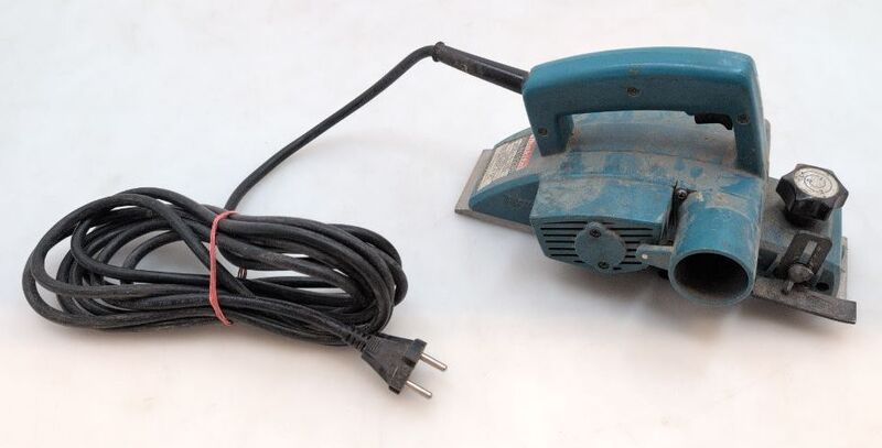 Makita Elektrohobel KP0800J 620W Hobelbreite 82mm Handwerkzeug inkl. Koffer 79mm - 88381641869
