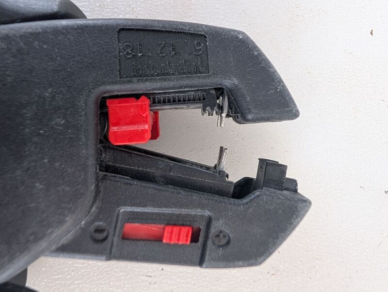 Knipex Abmantelungszange Kabelzange 0,2 bis 6 mm² 10 bis 24 AWG 180mm - 4003773054573