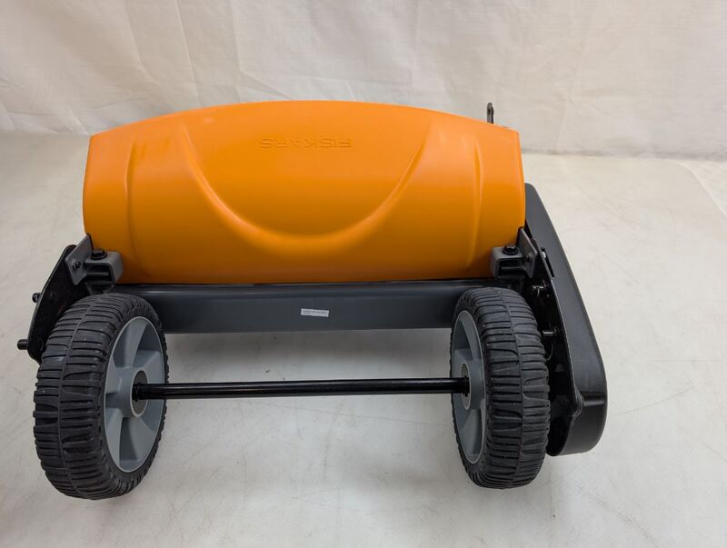 Fiskars Spindelmäher Rasenmäher Momentum umweltschonend ergonomisch 46cm grün - 6411501138804