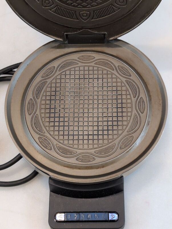 Graef Waffeleisen klappbar Edelstahl HE80 mit Antihaftbeschichtung 850W 2600g - 4001627001094