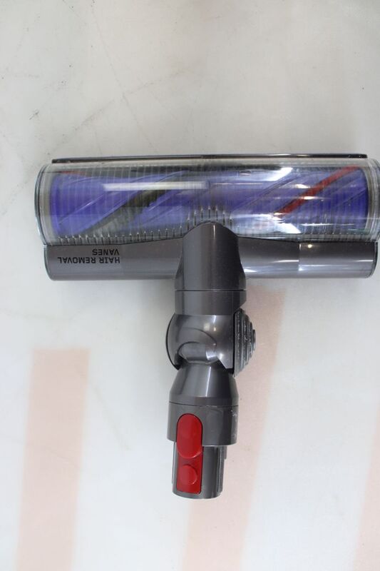 Dyson Akku-Staubsauger Zyklon V8 Advanced Silber-Nickel Motorbar Elektrobürste - 5025155106365