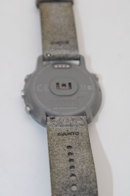 Suunto 7 Fitnesstracker Smartwatch Fitnessuhr Sportuhr Sport grau Grau Titanium - 6417084505873