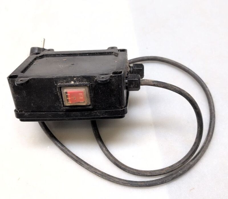 Renkforce Tiefbrunnenpumpe 4500l/h 60m Förderhöhe Handpumpe Überlastungsschutz - 4016138913347