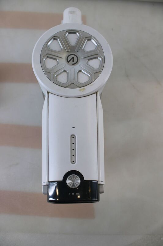 Universum VC 300-20 Akku-Staubsauger Handstaubsauger weiß beutellos 2.500 mAH - 4260473221432