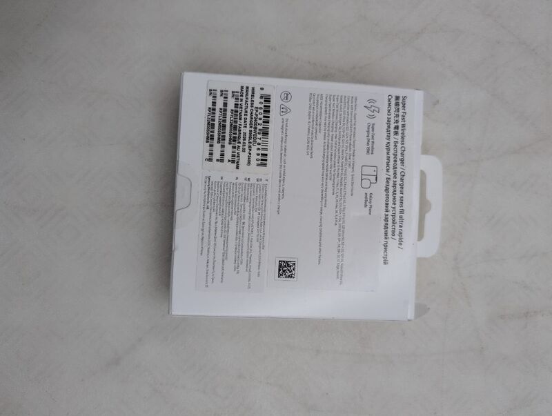 Samsung Induktions-Ladegerät Wireless Charger Pad EP-P2400 15W Qi USB-C Weiß 78 - 8806092978690