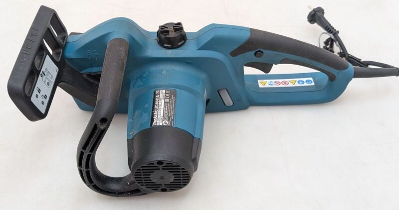 Makita Elektro Kettensäge UC4041A 1800W Softgriff 40cm Kettengeschwindigkeit - 0088381657914
