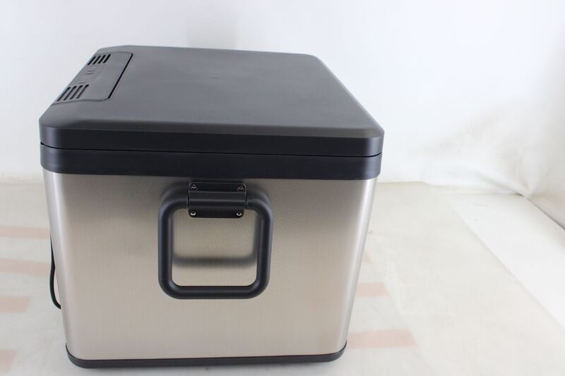 Dometic CK2 45 Hybrid Kühlbox 43L tragbar schwarz/silber für Camping und Zuhause - 6975399590460