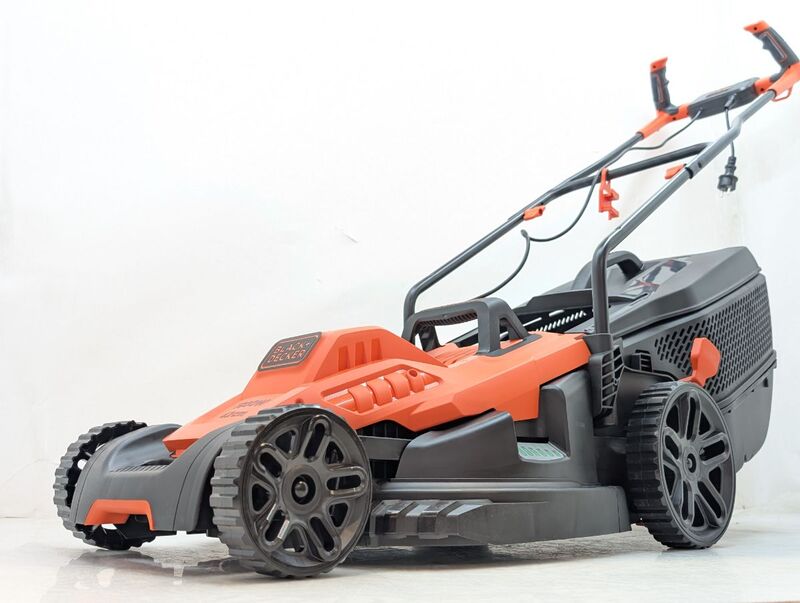 Black & Decker Elektro-Rasenmäher Mäher 1800W 42cm Handrasenmäher 50l - 5035048682838