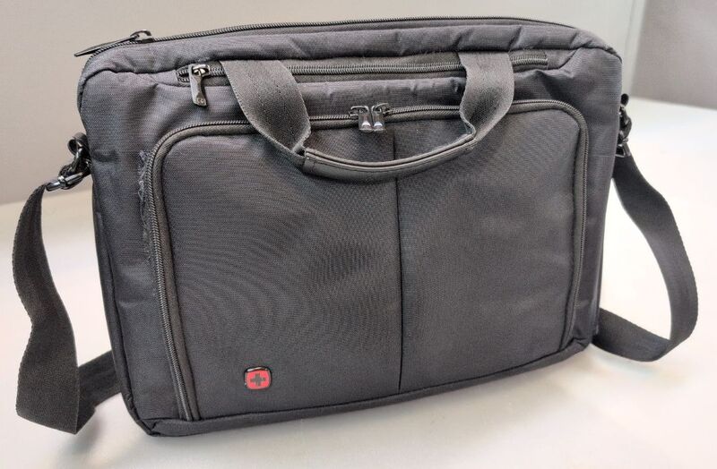 Wenger Notebook Tasche Source Messenger für 40,6 cm (16") schwarz mit Tragegurt - 7613329014400